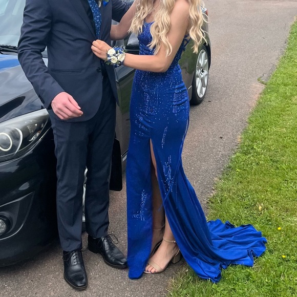 Prom dress - Picture 5 of 7